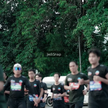 Runner Photo 3911315
