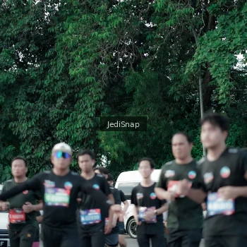 Runner Photo 3911359
