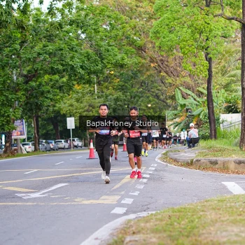 Runner Photo 3911379