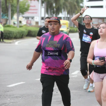 Runner Photo 3911428