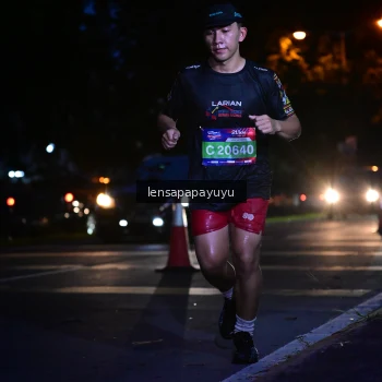 Runner Photo 3911456
