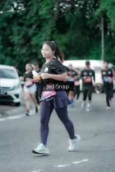 Runner Photo 3911521