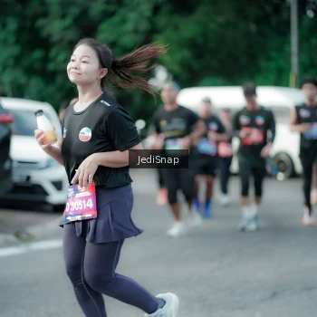 Runner Photo 3911531