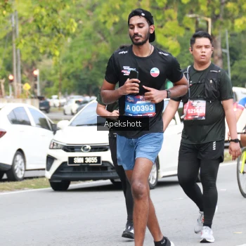 Runner Photo 3911537