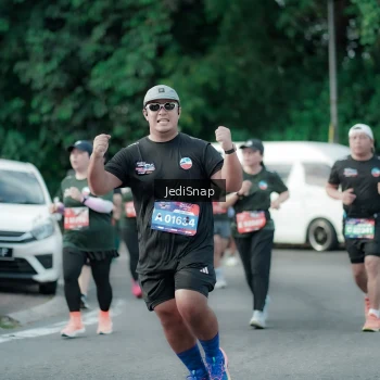 Runner Photo 3911590