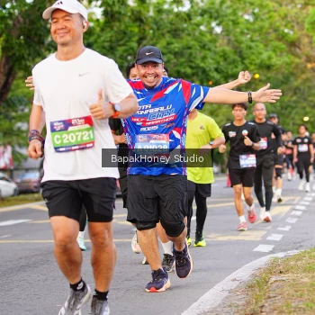 Runner Photo 3911616