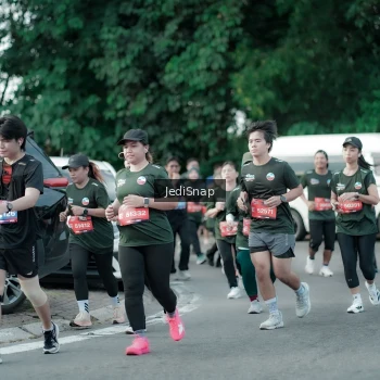Runner Photo 3911678