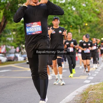 Runner Photo 3911735