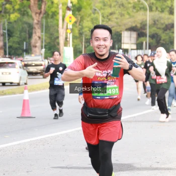 Runner Photo 3911888