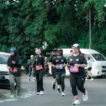 Runner Photo 3912029