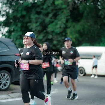 Runner Photo 3912063
