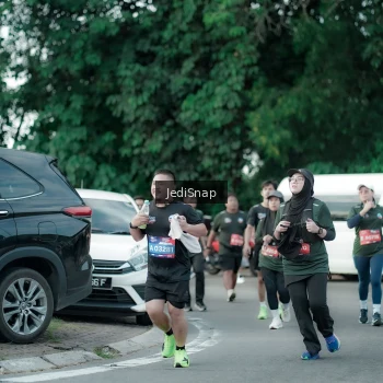 Runner Photo 3912109