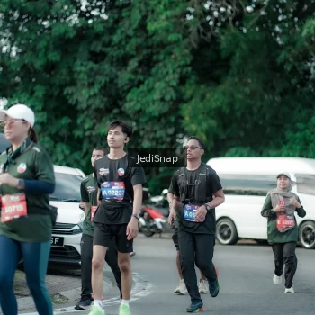Runner Photo 3912193