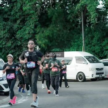 Runner Photo 3912256