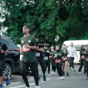 Runner Photo 3912325