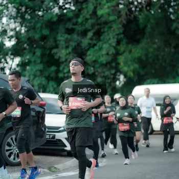 Runner Photo 3912330