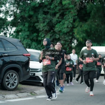 Runner Photo 3912379