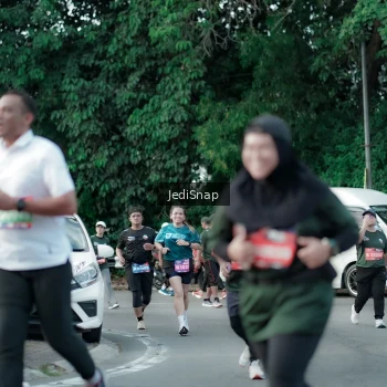 Runner Photo 3912503
