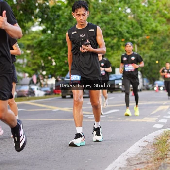 Runner Photo 3912644