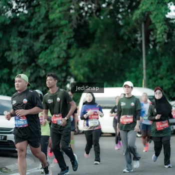 Runner Photo 3912828