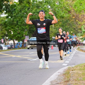 Runner Photo 3912837