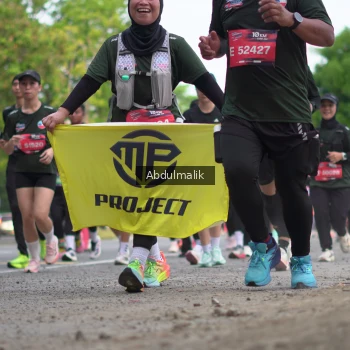 Runner Photo 3912843