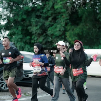 Runner Photo 3912911