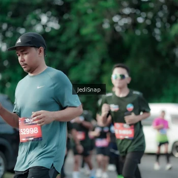 Runner Photo 3912957
