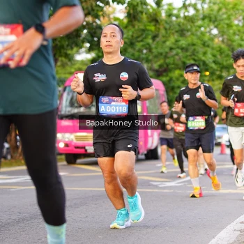 Runner Photo 3912980