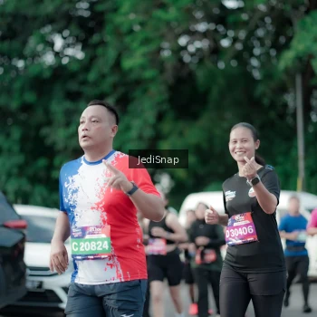 Runner Photo 3913010