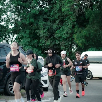 Runner Photo 3913060