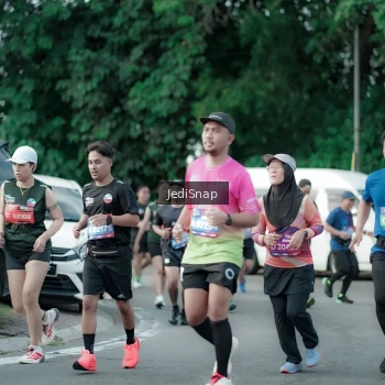 Runner Photo 3913125