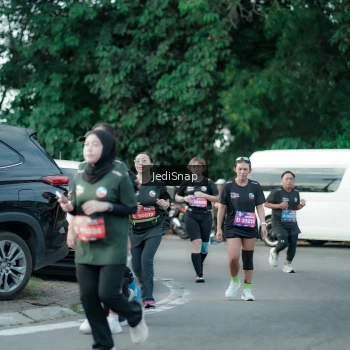 Runner Photo 3913297