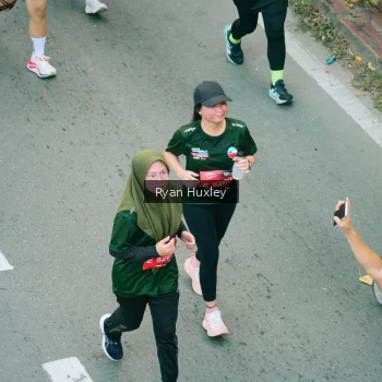 Runner Photo 3913325