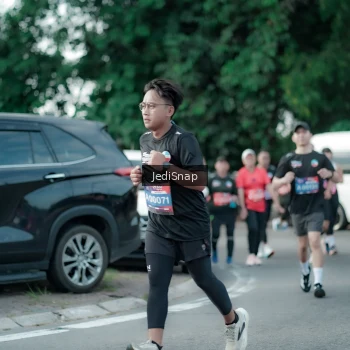 Runner Photo 3913395