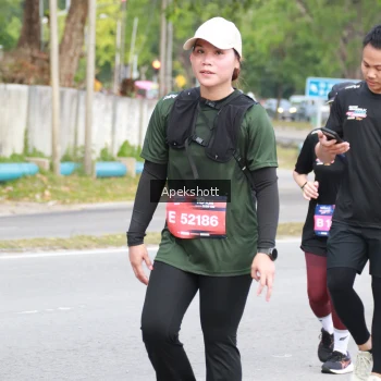 Runner Photo 3913416