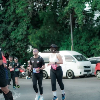 Runner Photo 3913531