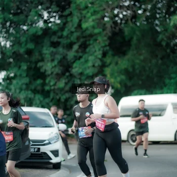 Runner Photo 3913551