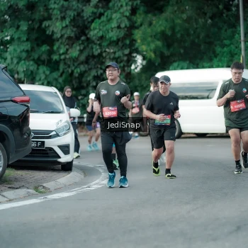 Runner Photo 3913646