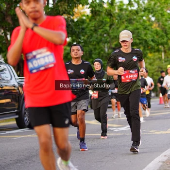 Runner Photo 3913653