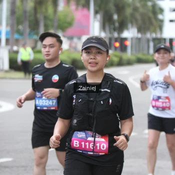 Runner Photo 3913723