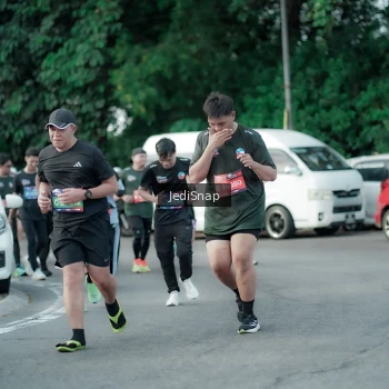 Runner Photo 3913727
