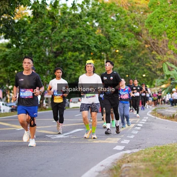 Runner Photo 3913750