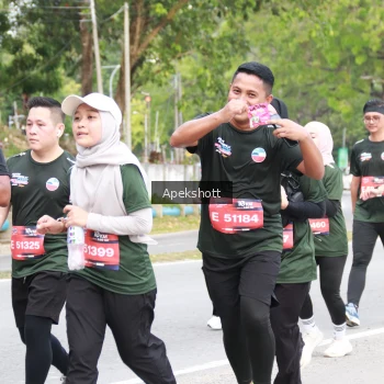 Runner Photo 3913771