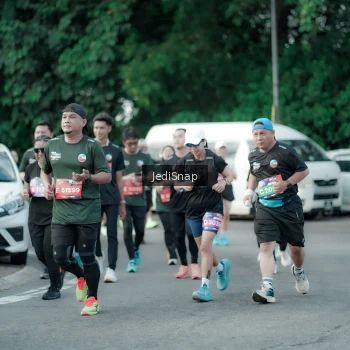 Runner Photo 3913812