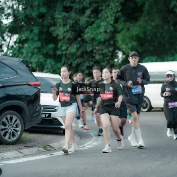 Runner Photo 3913949