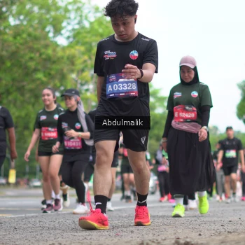Runner Photo 3914012