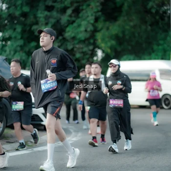 Runner Photo 3914021