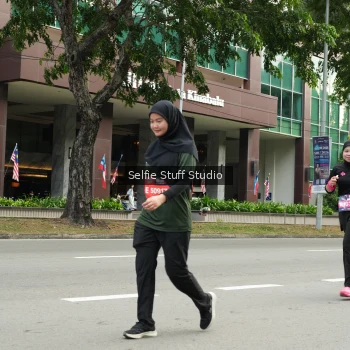 Runner Photo 3914024