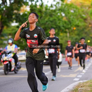 Runner Photo 3914194